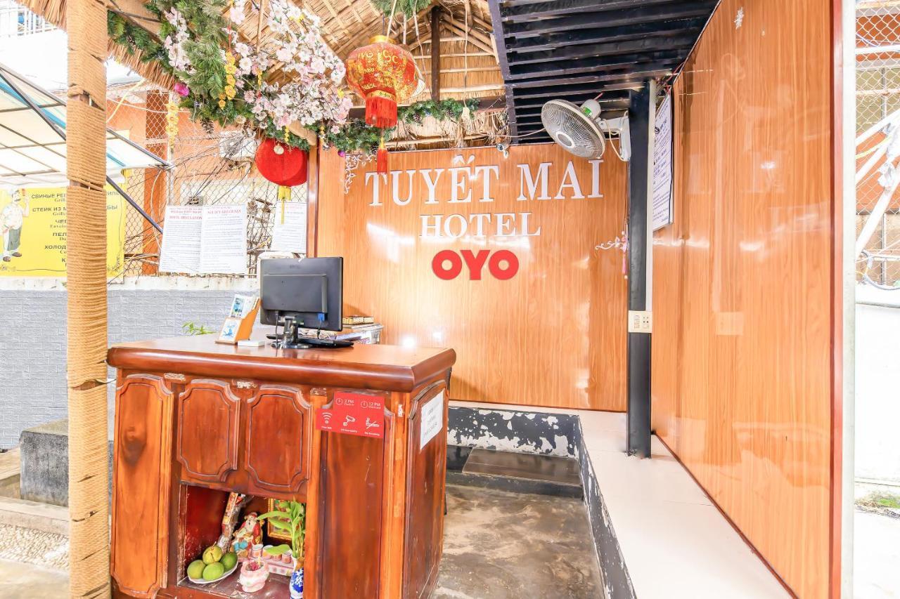 Oyo 381 Tuyet Mai Hotel Nha Trang Exterior foto